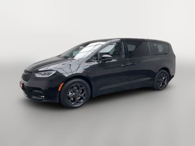 2022 Chrysler Pacifica Hybrid Touring L