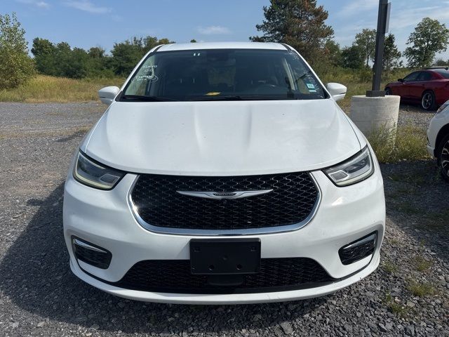 2022 Chrysler Pacifica Hybrid Touring L