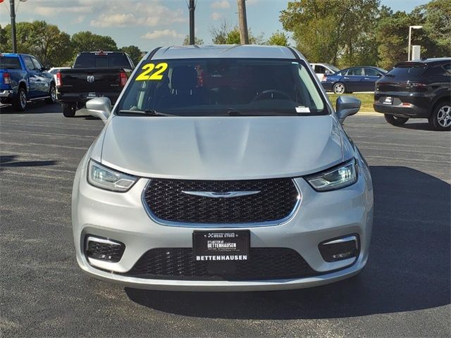 2022 Chrysler Pacifica Hybrid Touring L