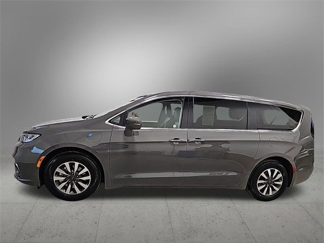 2022 Chrysler Pacifica Hybrid Touring L