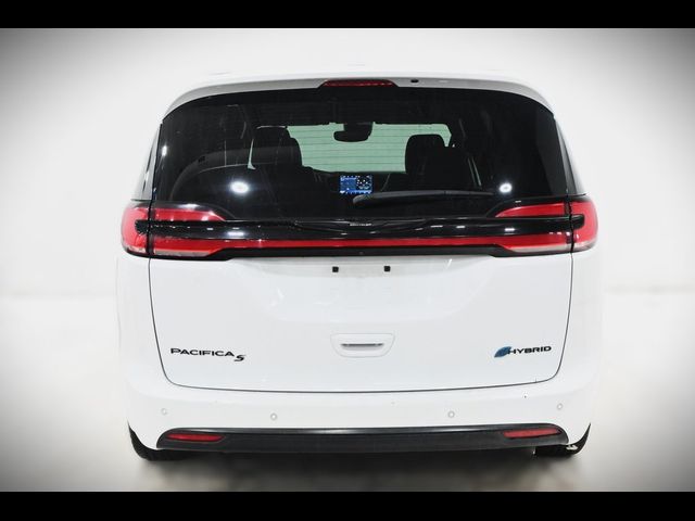 2022 Chrysler Pacifica Hybrid Touring L