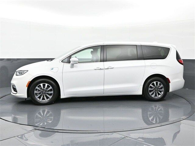 2022 Chrysler Pacifica Hybrid Touring L