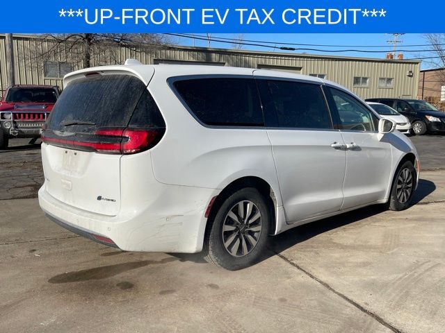 2022 Chrysler Pacifica Hybrid Touring L