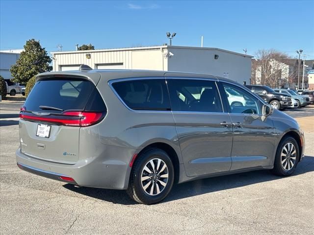 2022 Chrysler Pacifica Hybrid Touring L