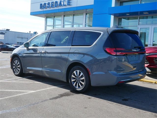 2022 Chrysler Pacifica Hybrid Touring L