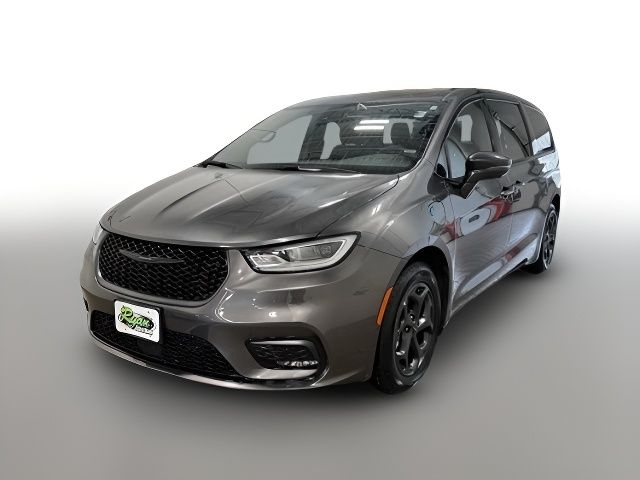 2022 Chrysler Pacifica Hybrid Touring L