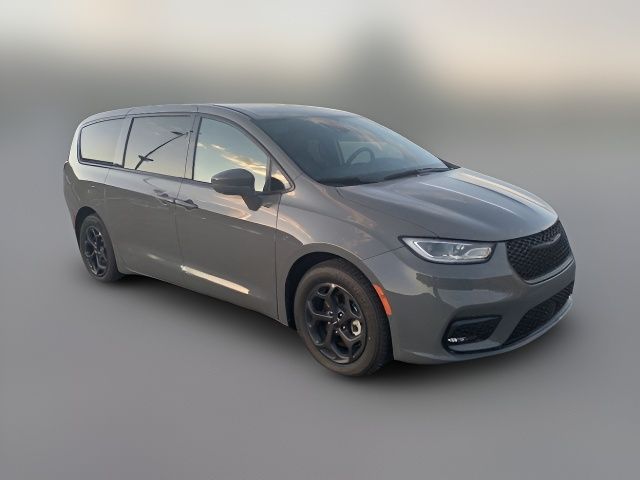 2022 Chrysler Pacifica Hybrid Touring L