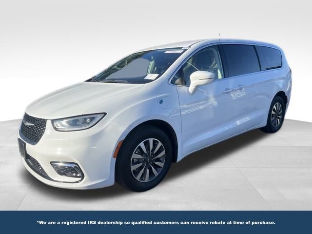 2022 Chrysler Pacifica Hybrid Touring L