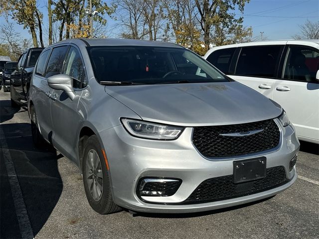 2022 Chrysler Pacifica Hybrid Touring L