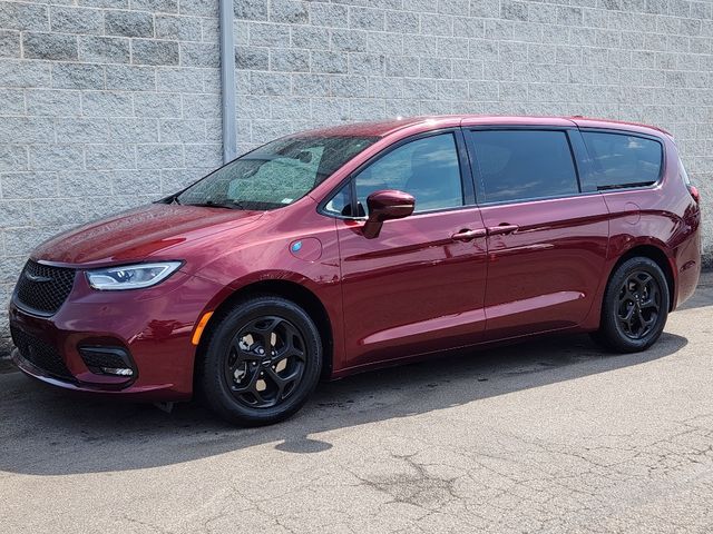 2022 Chrysler Pacifica Hybrid Touring L