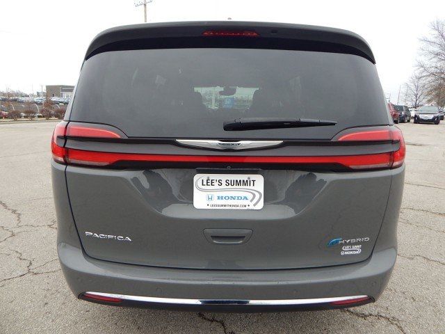 2022 Chrysler Pacifica Hybrid Touring L