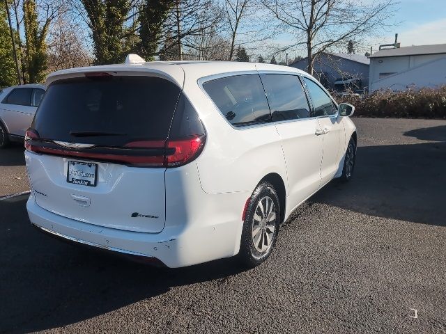 2022 Chrysler Pacifica Hybrid Touring L