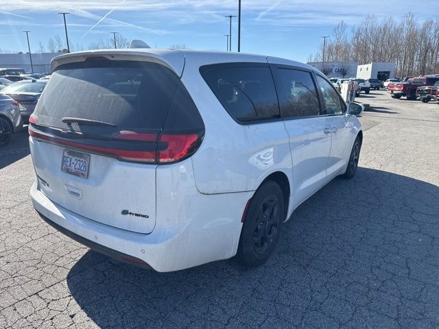 2022 Chrysler Pacifica Hybrid Touring L