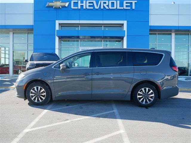 2022 Chrysler Pacifica Hybrid Touring L