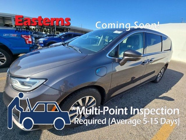 2022 Chrysler Pacifica Hybrid Touring L