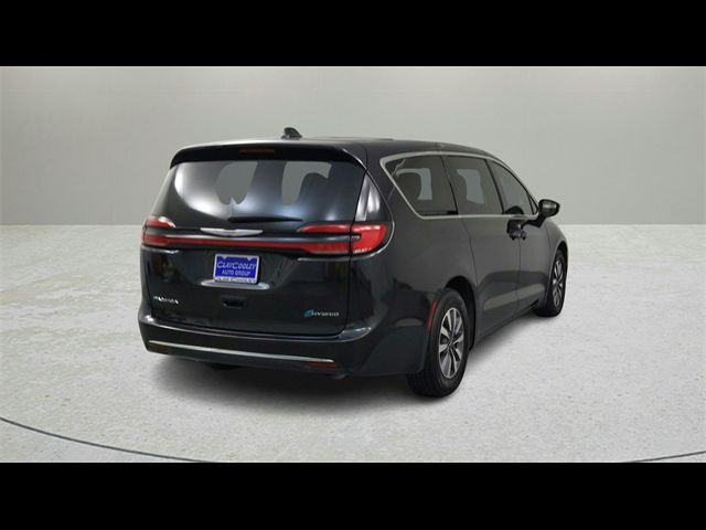 2022 Chrysler Pacifica Hybrid Touring L