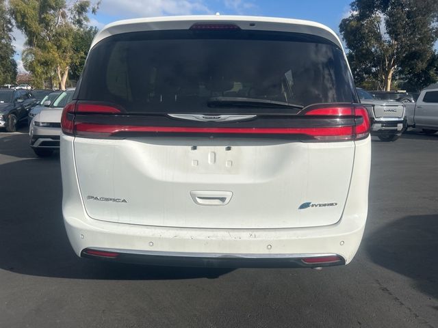 2022 Chrysler Pacifica Hybrid Touring L