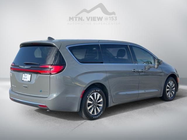 2022 Chrysler Pacifica Hybrid Touring L