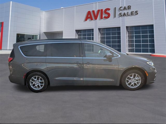 2022 Chrysler Pacifica Hybrid Touring L