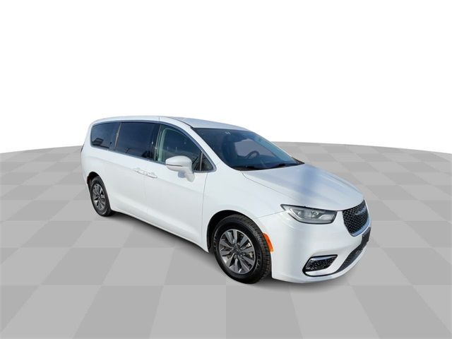 2022 Chrysler Pacifica Hybrid Touring L