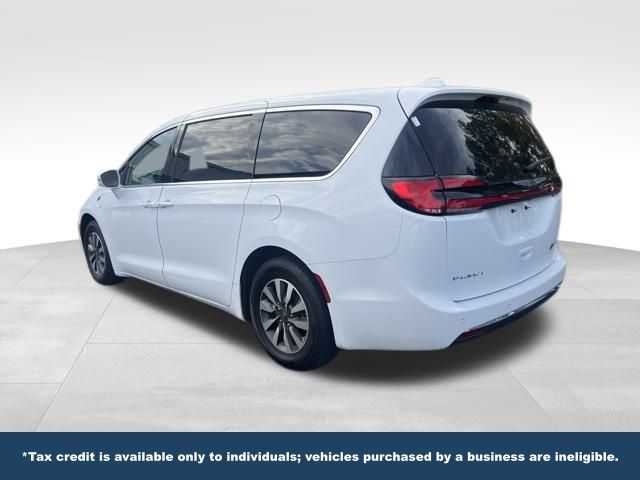 2022 Chrysler Pacifica Hybrid Touring L