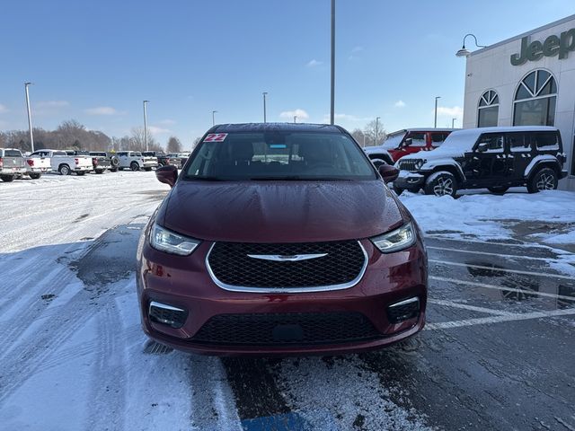 2022 Chrysler Pacifica Hybrid Touring L