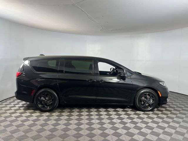 2022 Chrysler Pacifica Hybrid Touring L