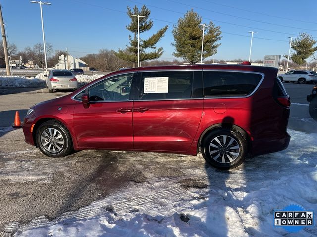 2022 Chrysler Pacifica Hybrid Touring L