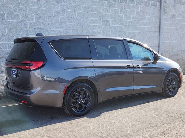 2022 Chrysler Pacifica Hybrid Touring L