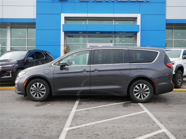 2022 Chrysler Pacifica Hybrid Touring L