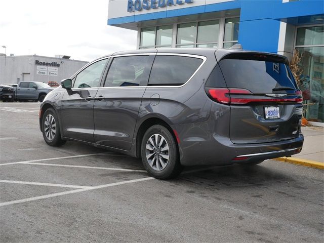 2022 Chrysler Pacifica Hybrid Touring L