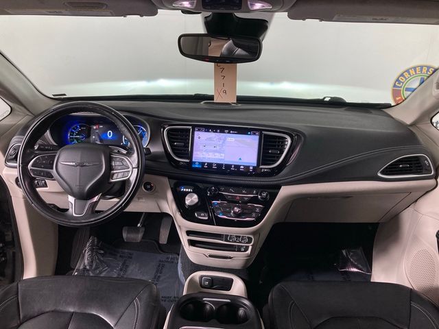 2022 Chrysler Pacifica Hybrid Touring L