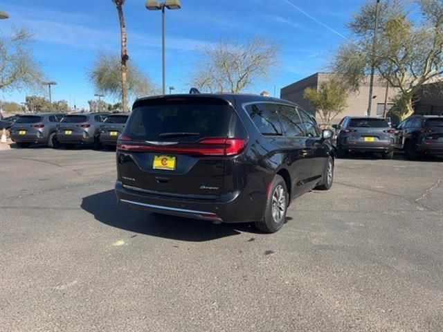 2022 Chrysler Pacifica Hybrid Touring L