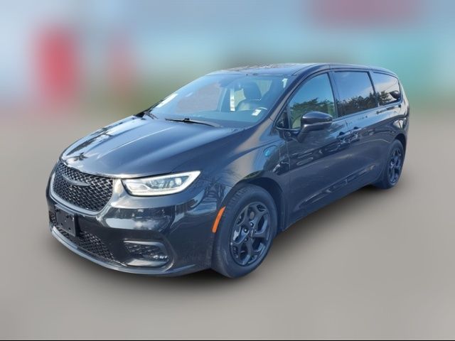 2022 Chrysler Pacifica Hybrid Touring L