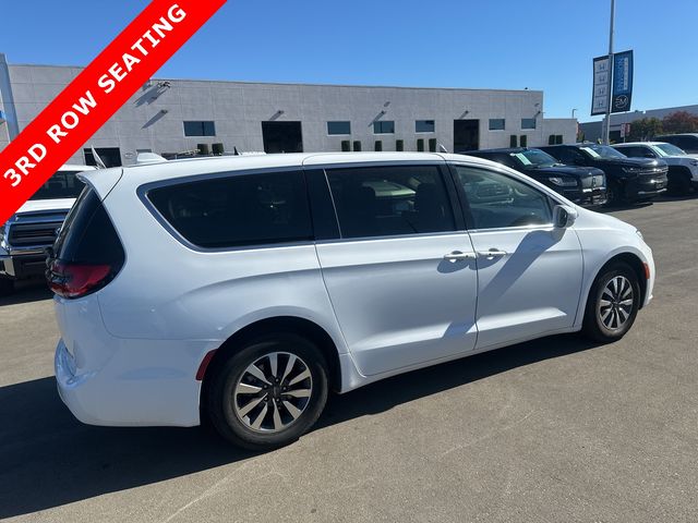 2022 Chrysler Pacifica Hybrid Touring L