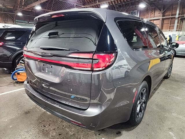 2022 Chrysler Pacifica Hybrid Touring L