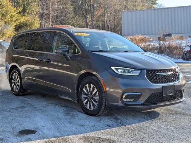 2022 Chrysler Pacifica Hybrid Touring L