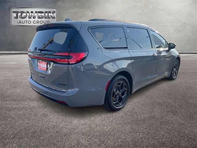 2022 Chrysler Pacifica Hybrid Touring L