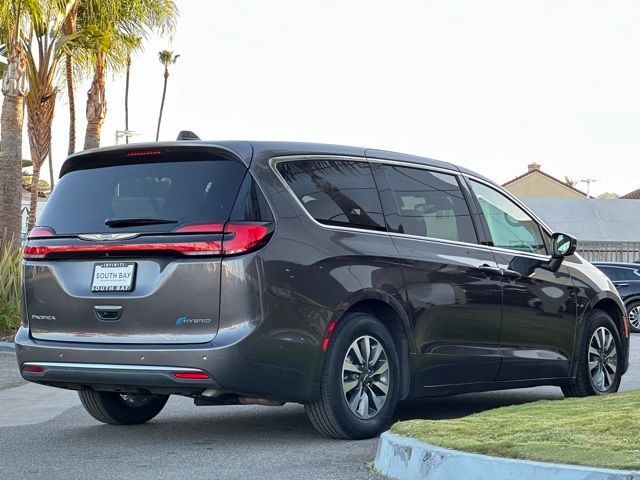 2022 Chrysler Pacifica Hybrid Touring L