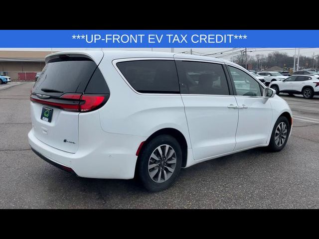 2022 Chrysler Pacifica Hybrid Touring L