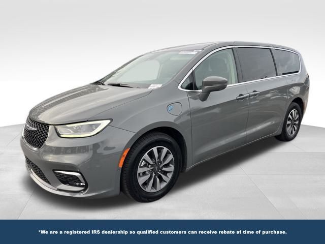 2022 Chrysler Pacifica Hybrid Touring L