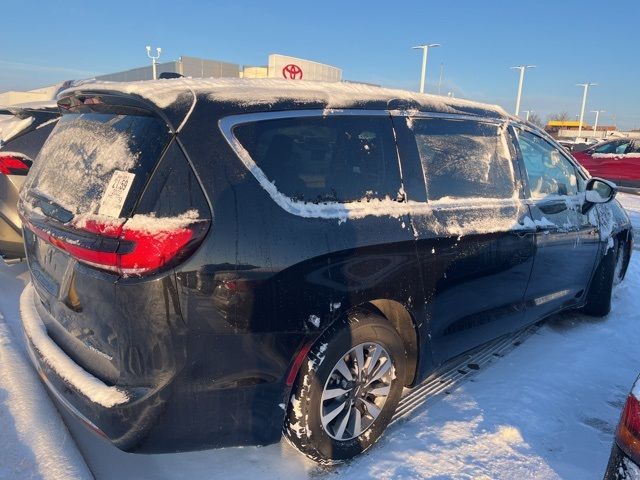 2022 Chrysler Pacifica Hybrid Touring L