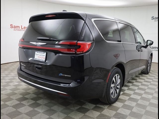 2022 Chrysler Pacifica Hybrid Touring L