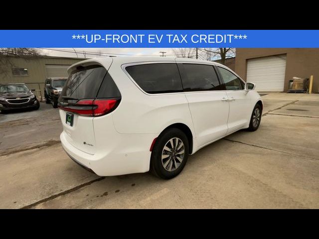 2022 Chrysler Pacifica Hybrid Touring L