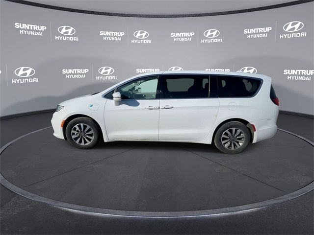 2022 Chrysler Pacifica Hybrid Touring L