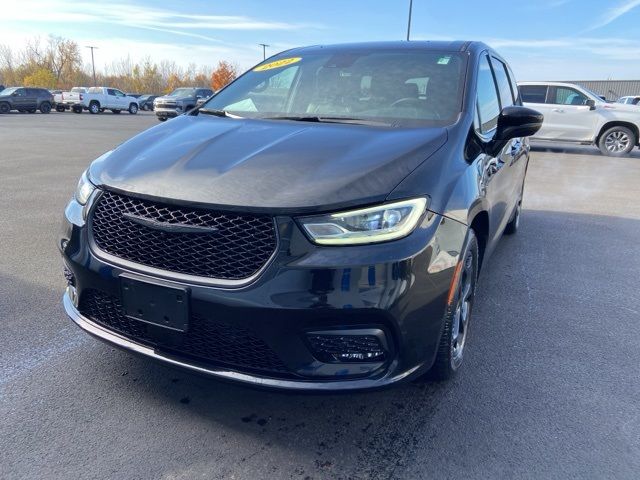 2022 Chrysler Pacifica Hybrid Touring L