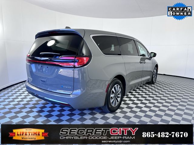 2022 Chrysler Pacifica Hybrid Touring L