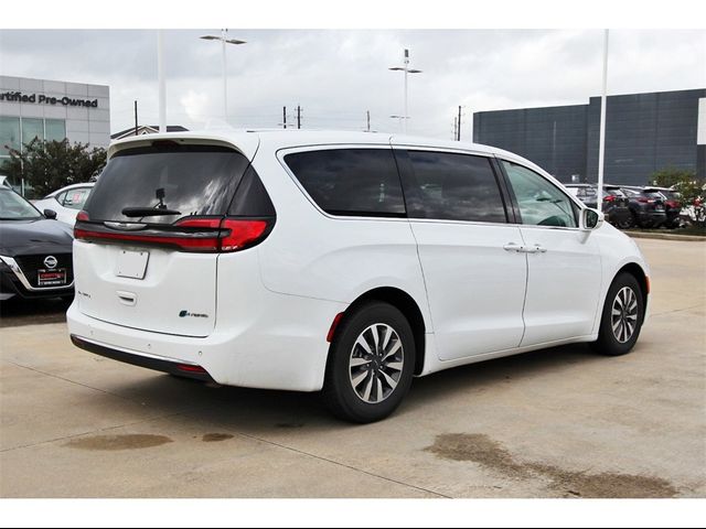 2022 Chrysler Pacifica Hybrid Touring L