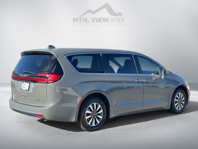 2022 Chrysler Pacifica Hybrid Touring L