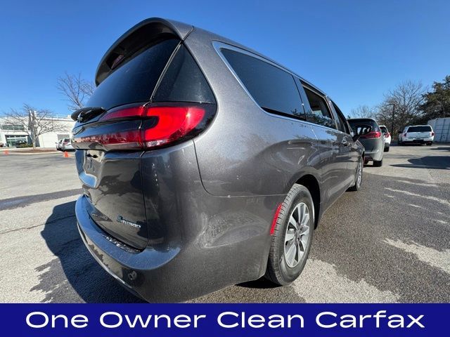 2022 Chrysler Pacifica Hybrid Touring L